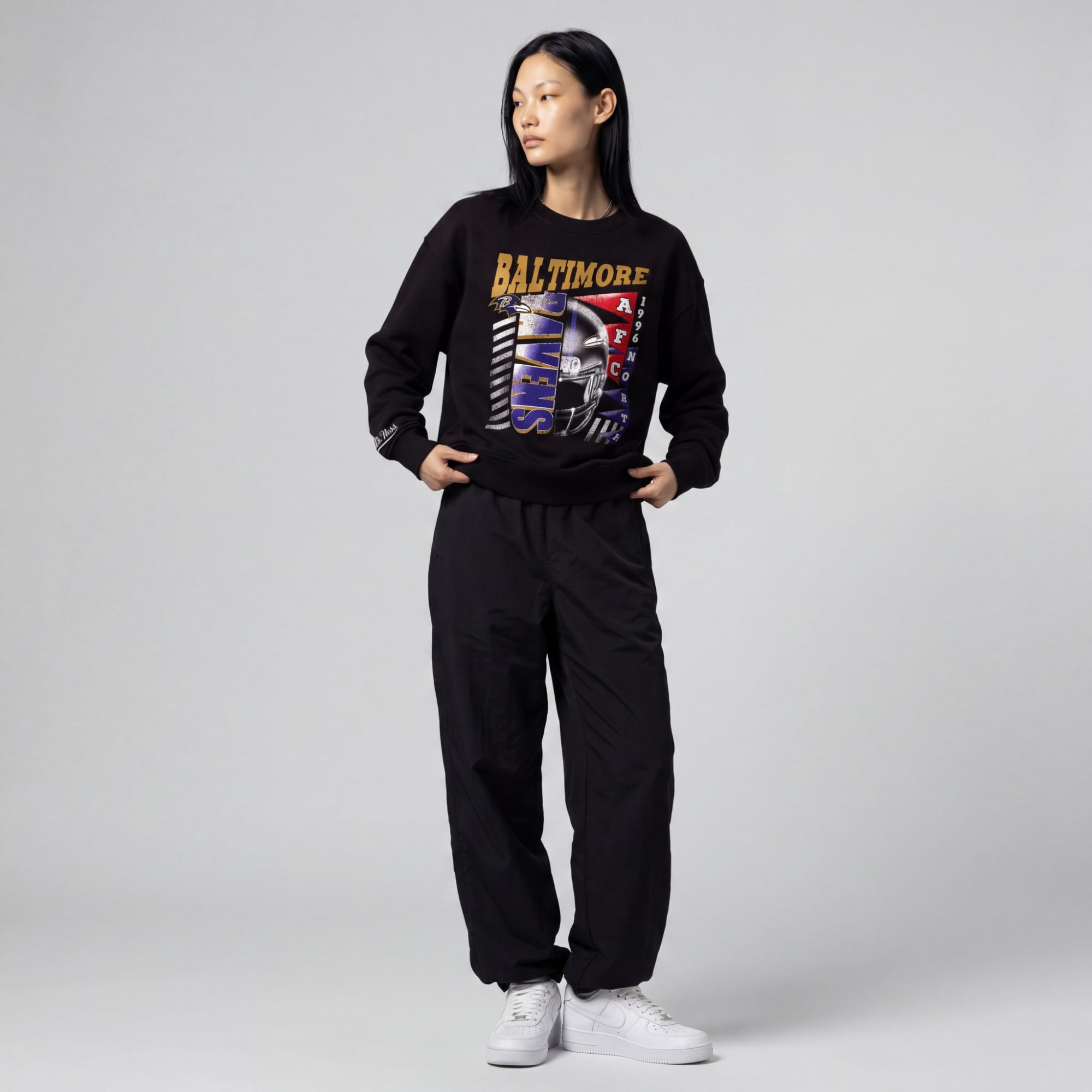 Sweat-shirt à col rond Mitchell & Ness noir pour femme, motif Baltimore Ravens.