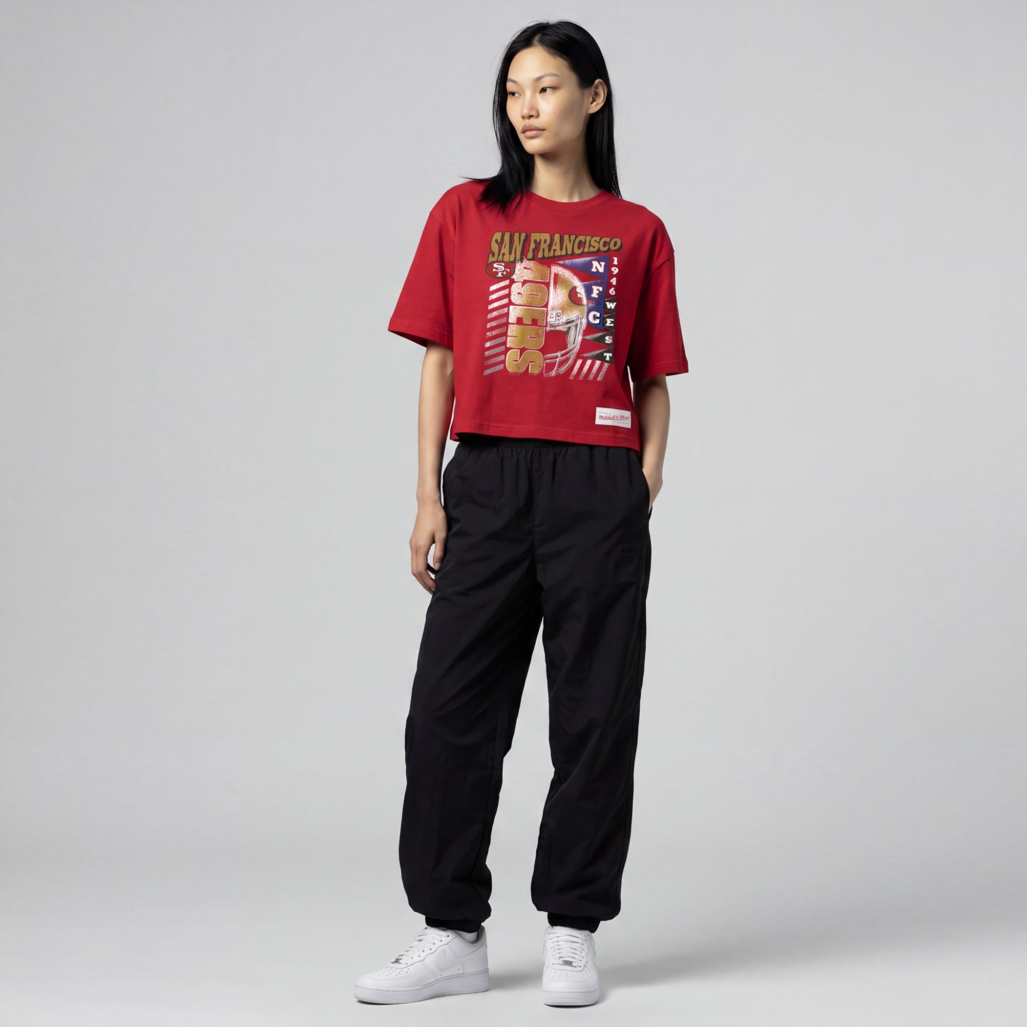 T-shirt court à imprimé graphique urbain Mitchell & Ness Scarlet San Francisco 49ers pour femme