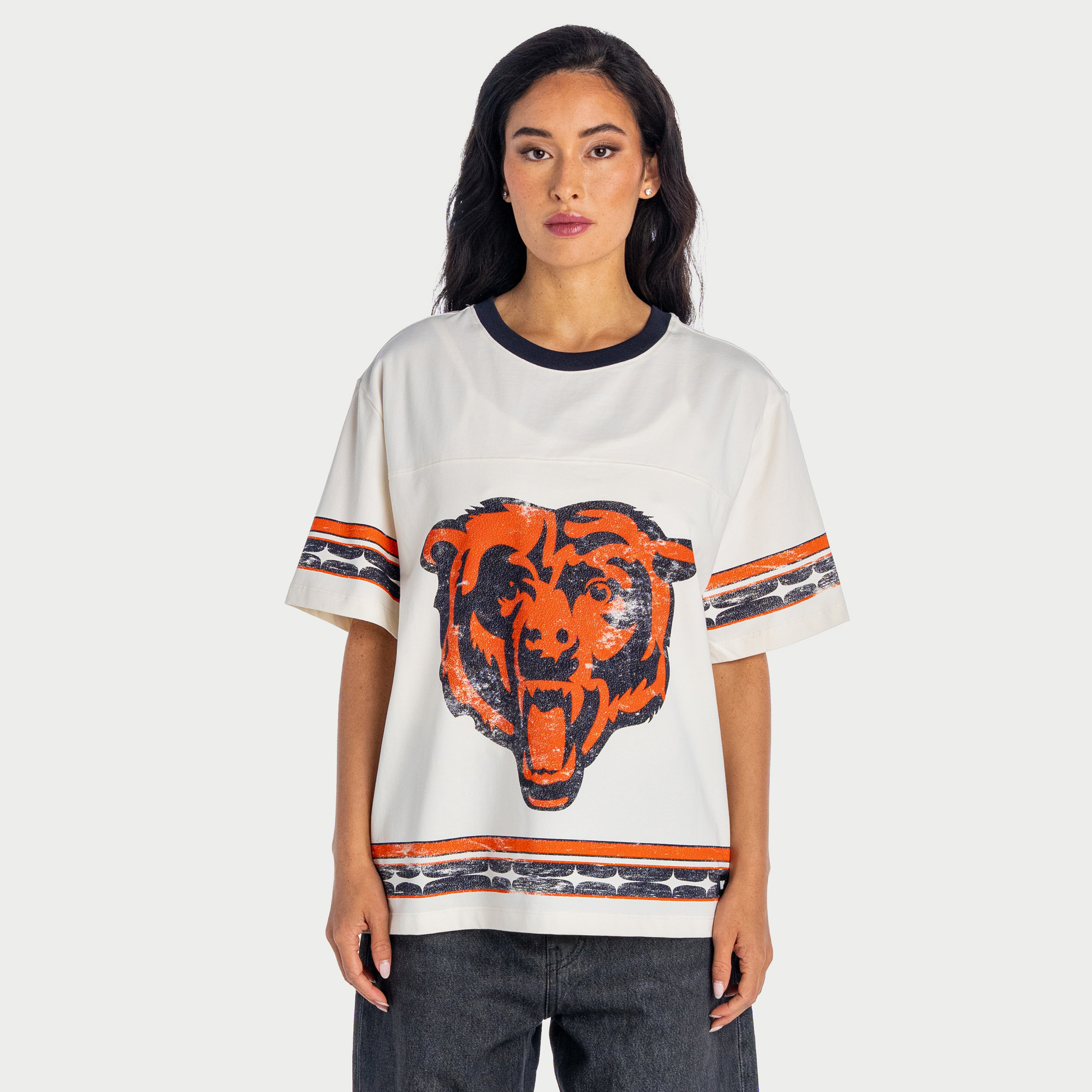 Women's The Wild Collective  Cream Chicago Bears Oversized Established Boyfriend T-Shirt