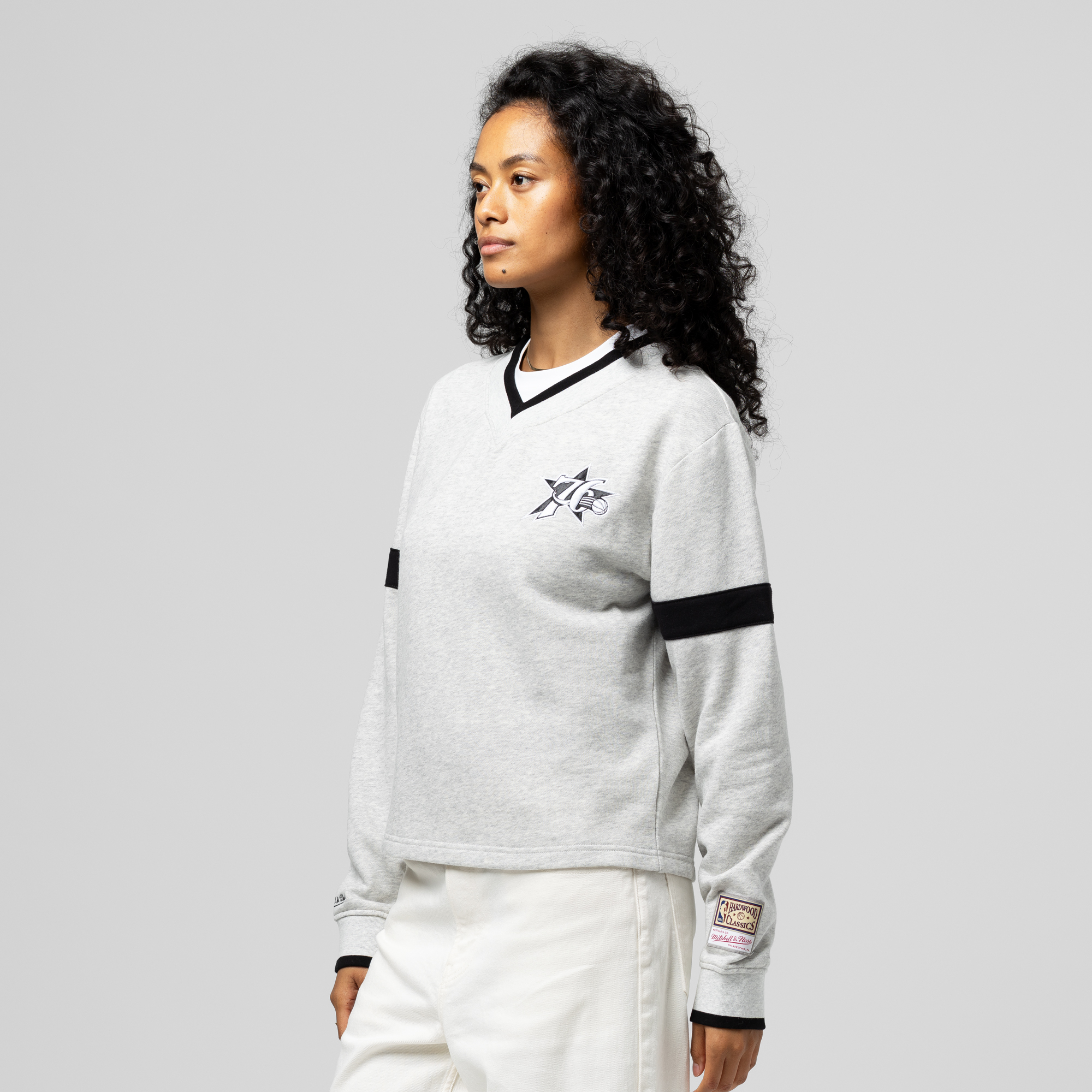 Women's Mitchell & Ness Heather Gray Philadelphia 76ers Cropped V-Neck Sweatshirt