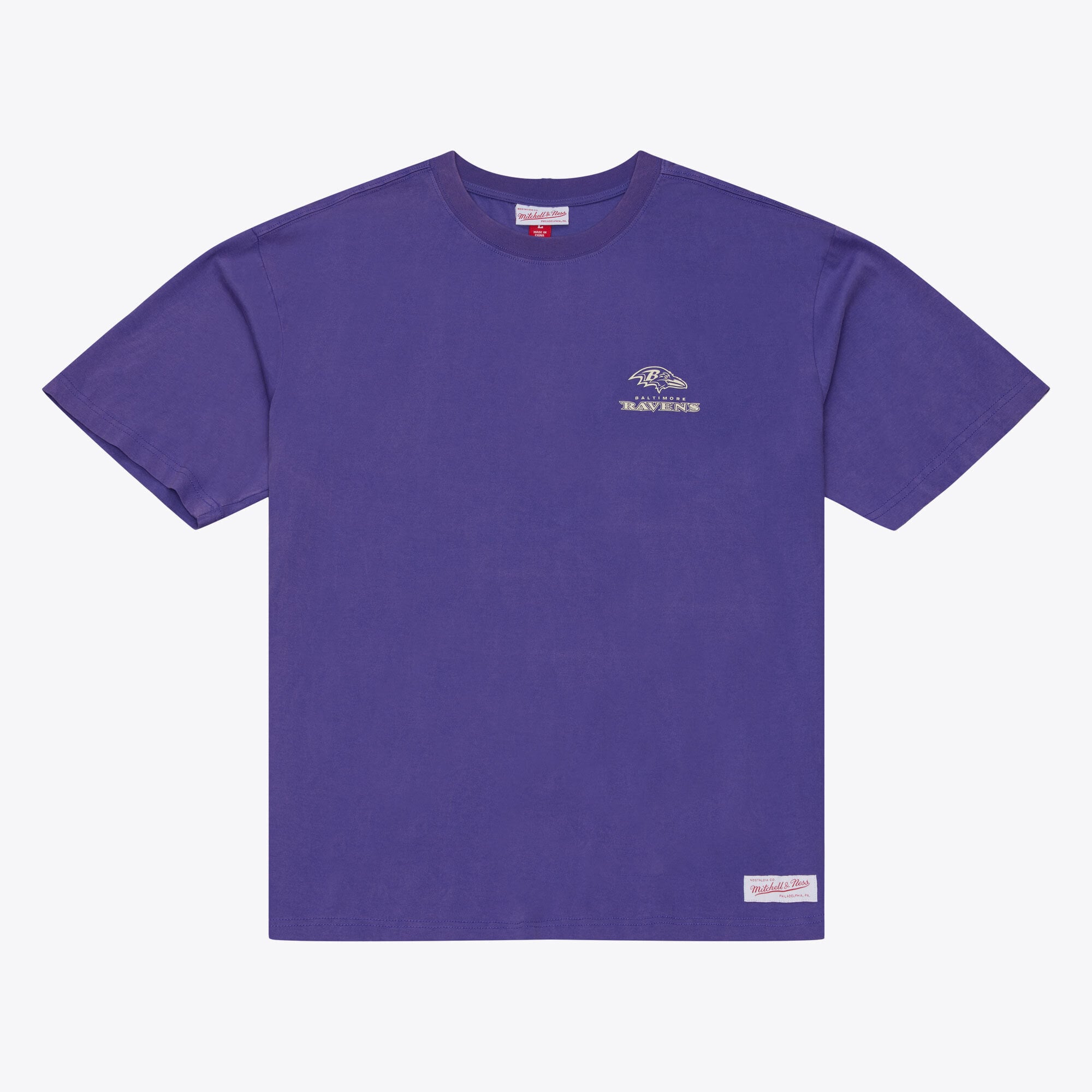 T-shirt da uomo Mitchell & Ness Baltimore Ravens Core Essentials Micro Logo, colore viola scuro.
