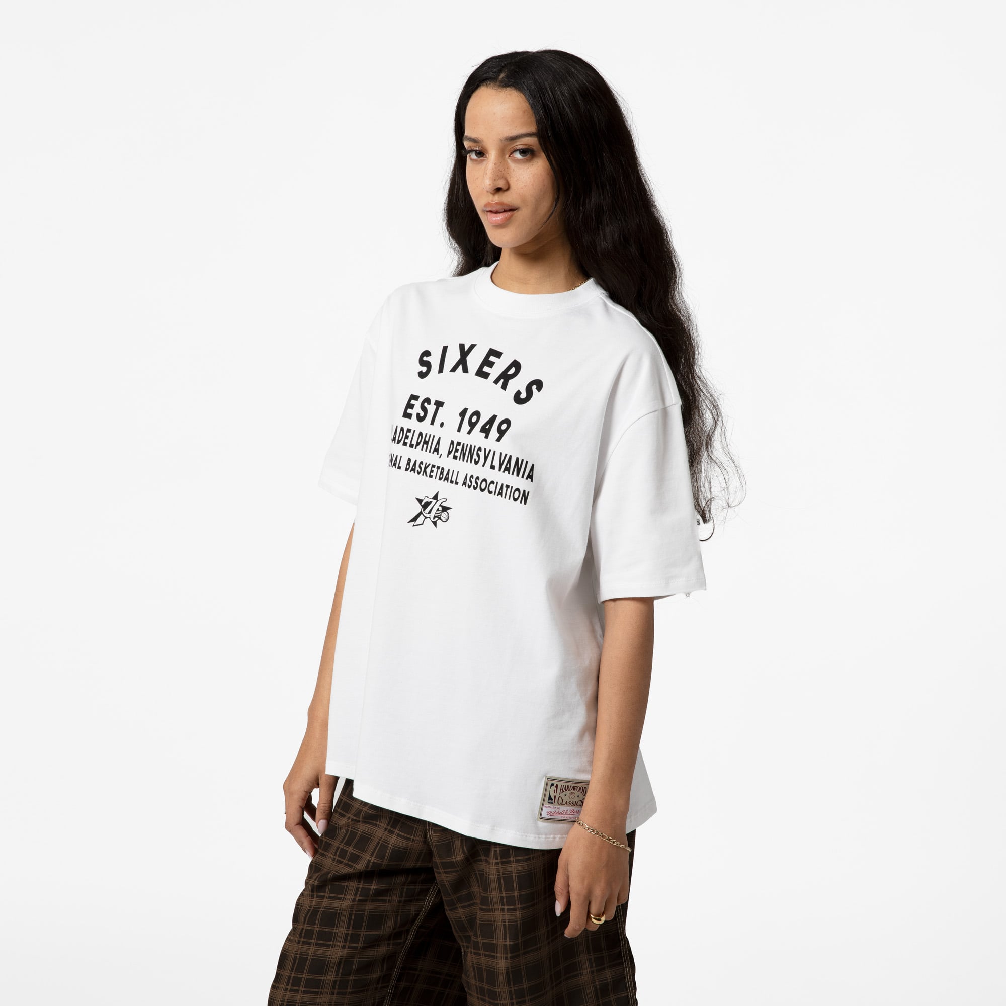 Women's Mitchell & Ness  White Philadelphia 76ers Boyfriend T-Shirt