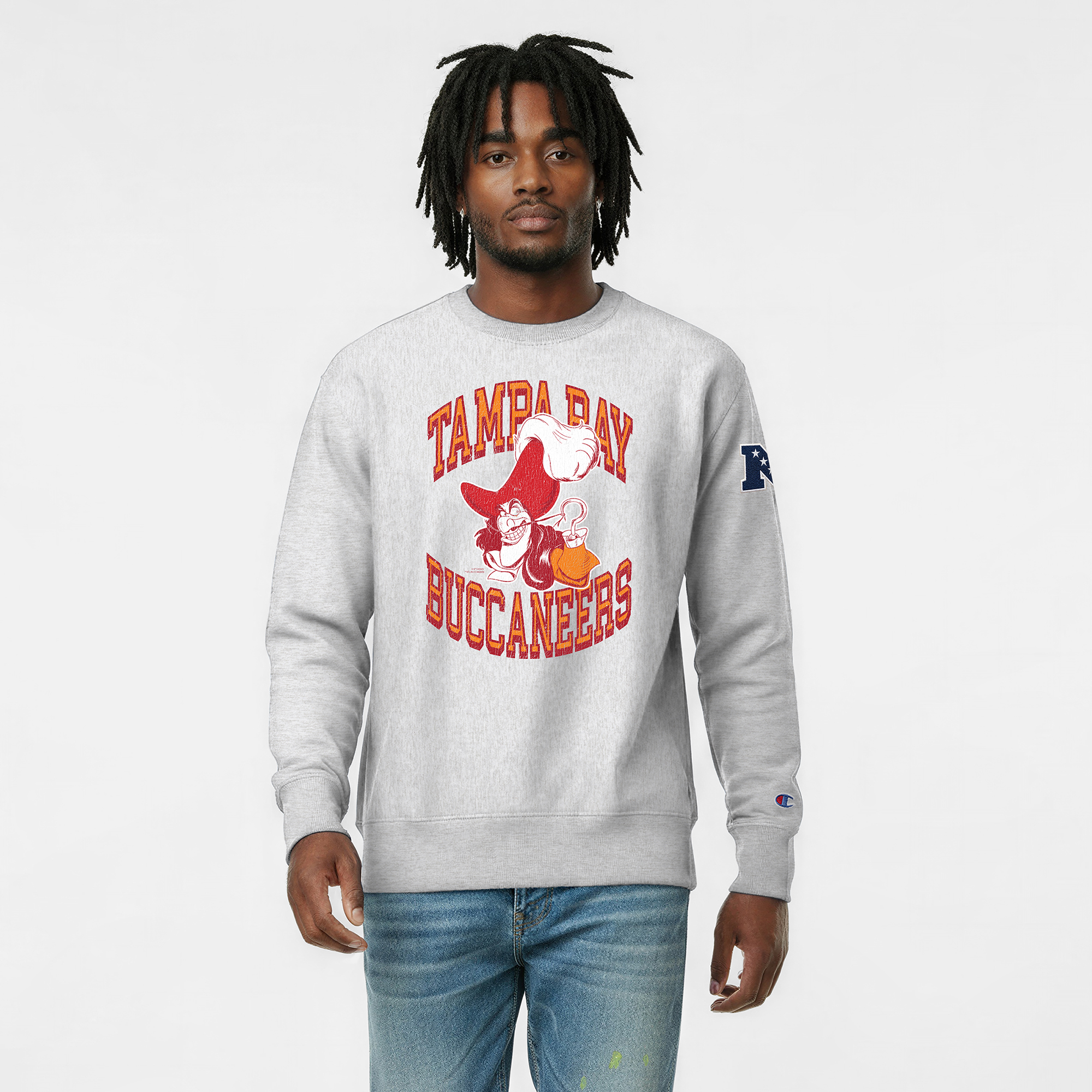 Men's Disney x Champion Heather Gray Tampa Bay Buccaneers Captain Hook Reverse Weave Sweatshirt