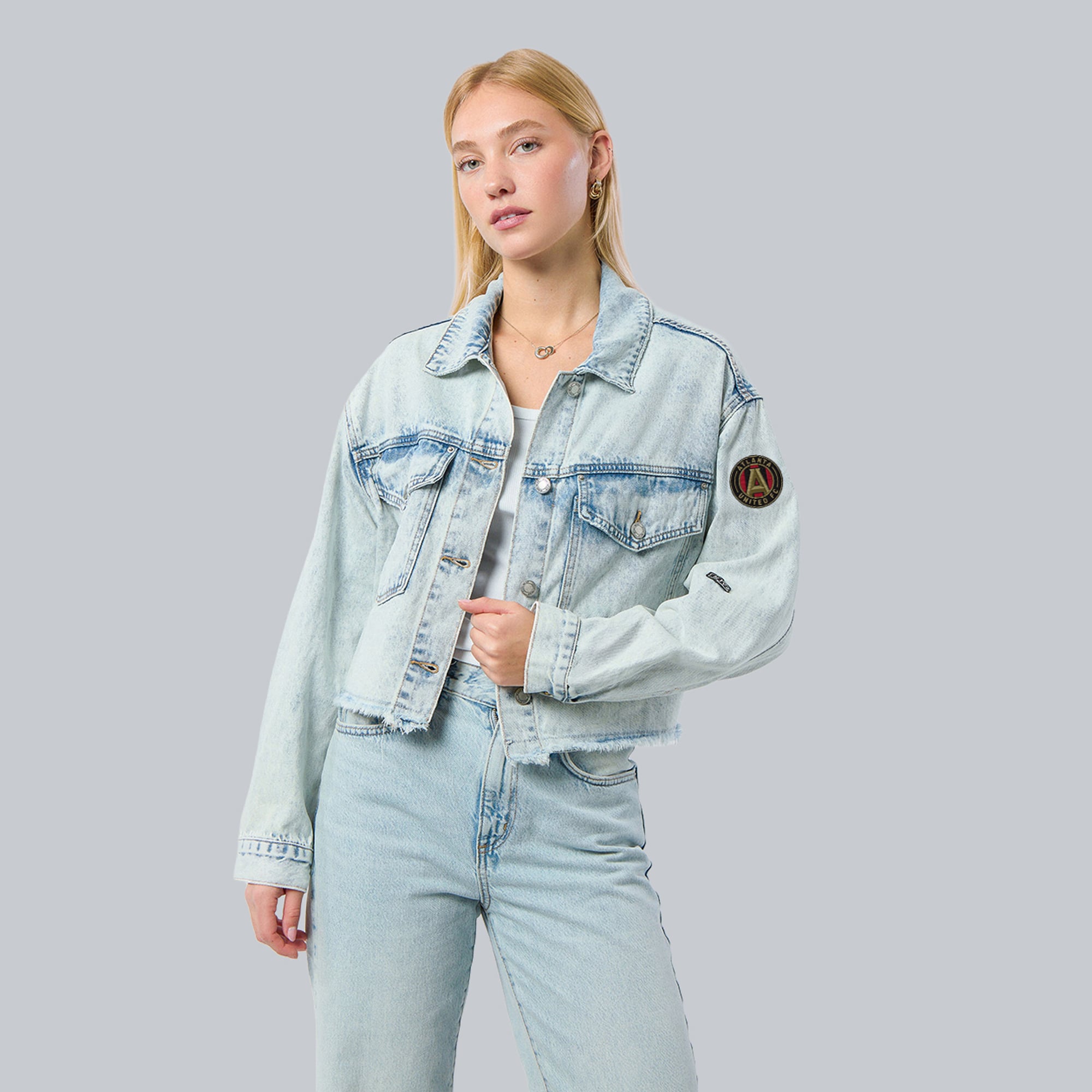 Women's Hype and Vice Denim Atlanta United FC Cropped Full-Button Jean Jacket