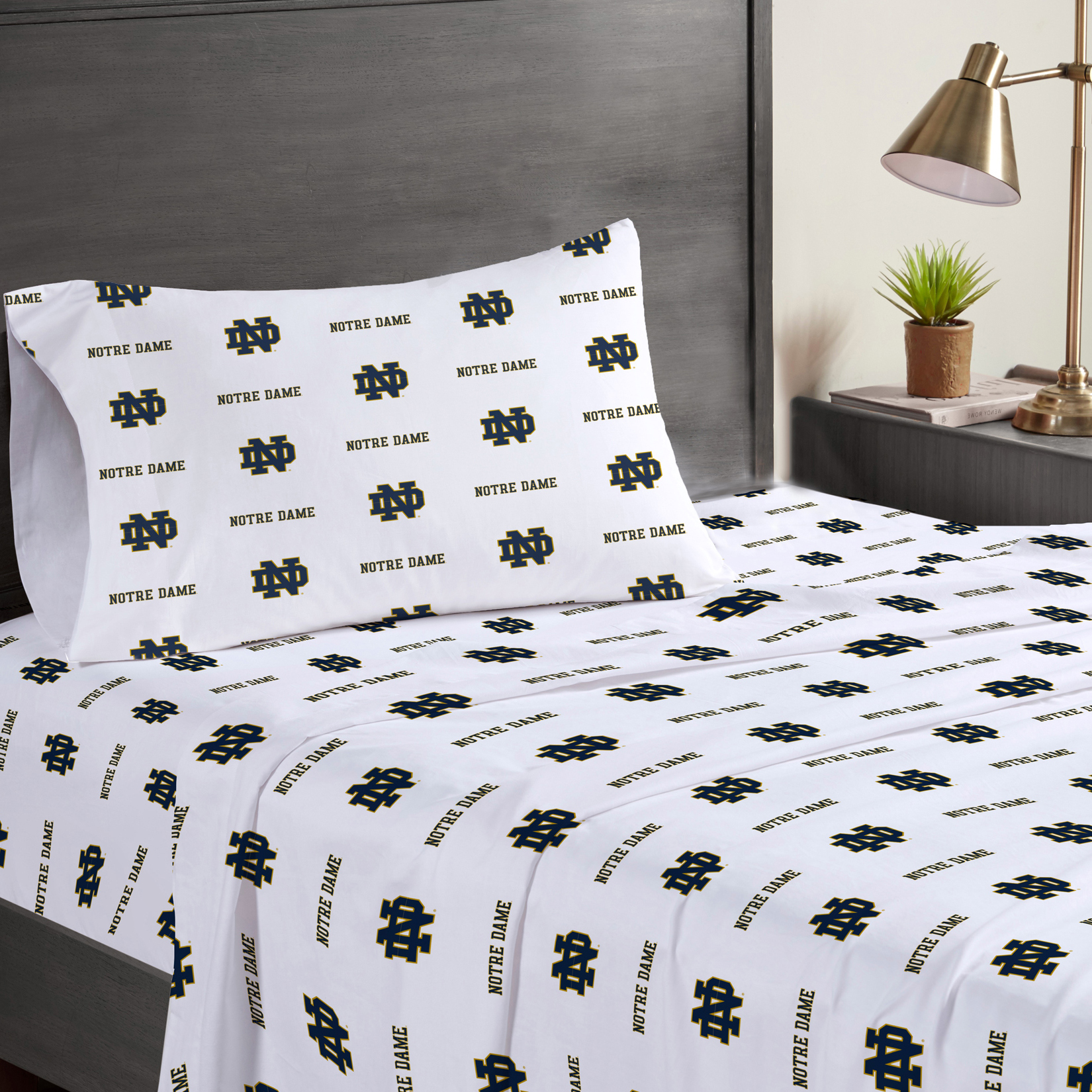 Pegasus Notre Dame Fighting Irish Three-Piece Twin Sheet Set
