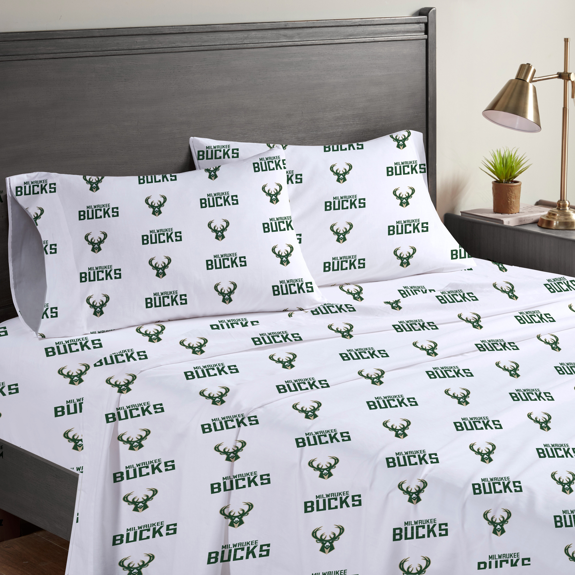 Pegasus Milwaukee Bucks Four-Piece Queen Sheet Set