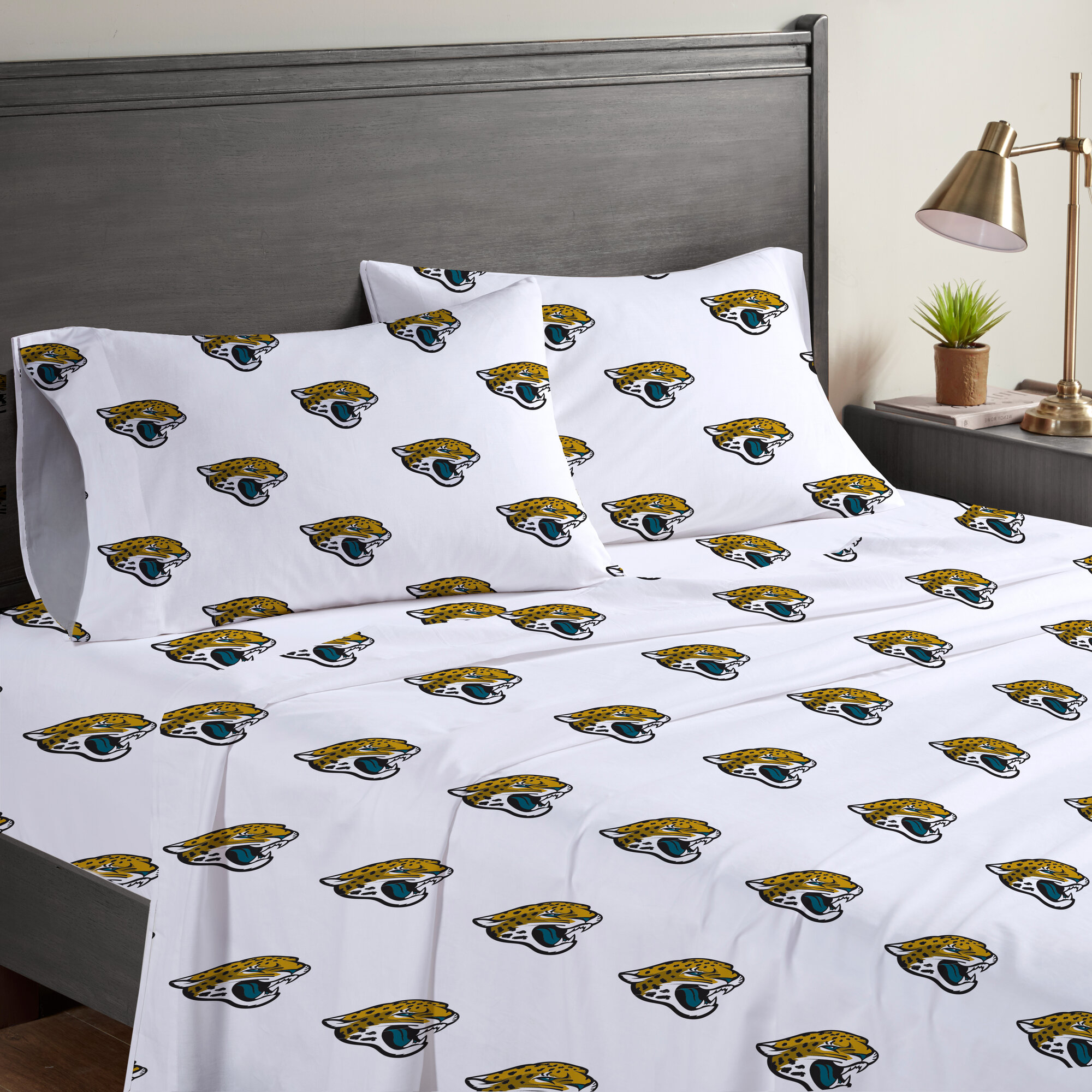 Pegasus Jacksonville Jaguars Four-Piece Queen Sheet Set