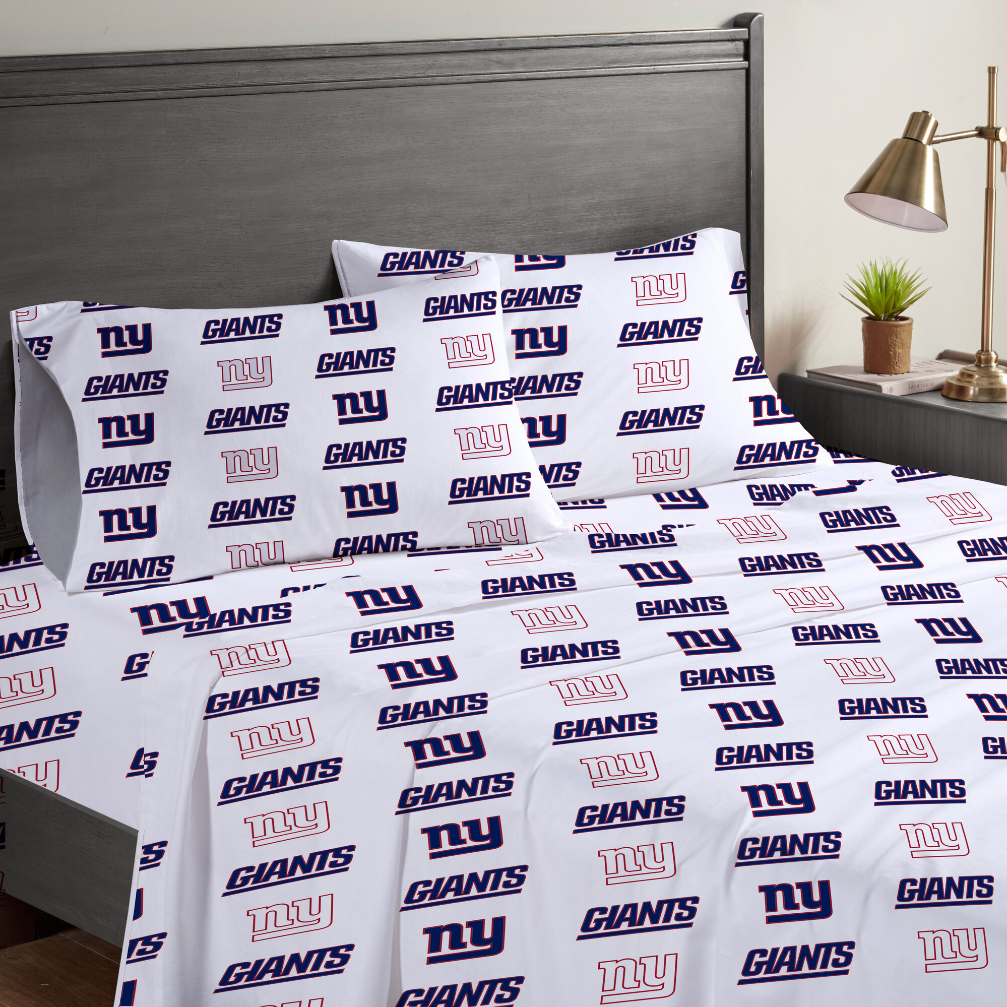 Pegasus New York Giants Four-Piece Queen Sheet Set