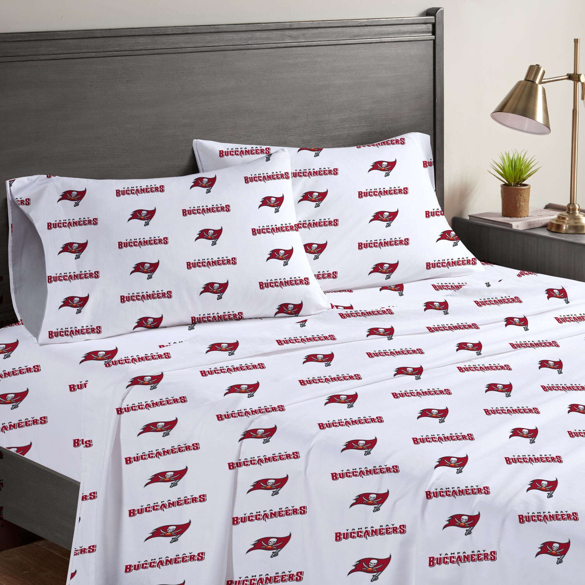 Pegasus Tampa Bay Buccaneers Four-Piece Queen Sheet Set