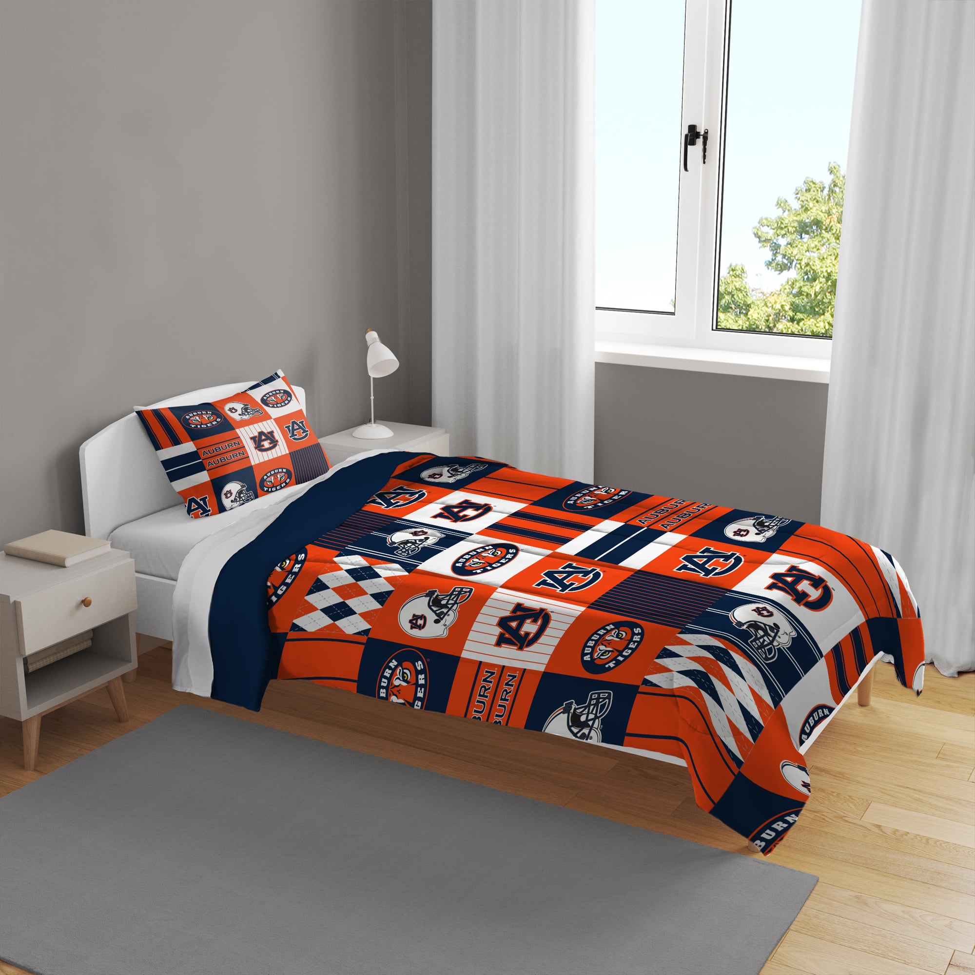 Pegasus Auburn Tigers Patchwork Plaid Two-Piece Twin/Twin XL Bed in a Bag Set