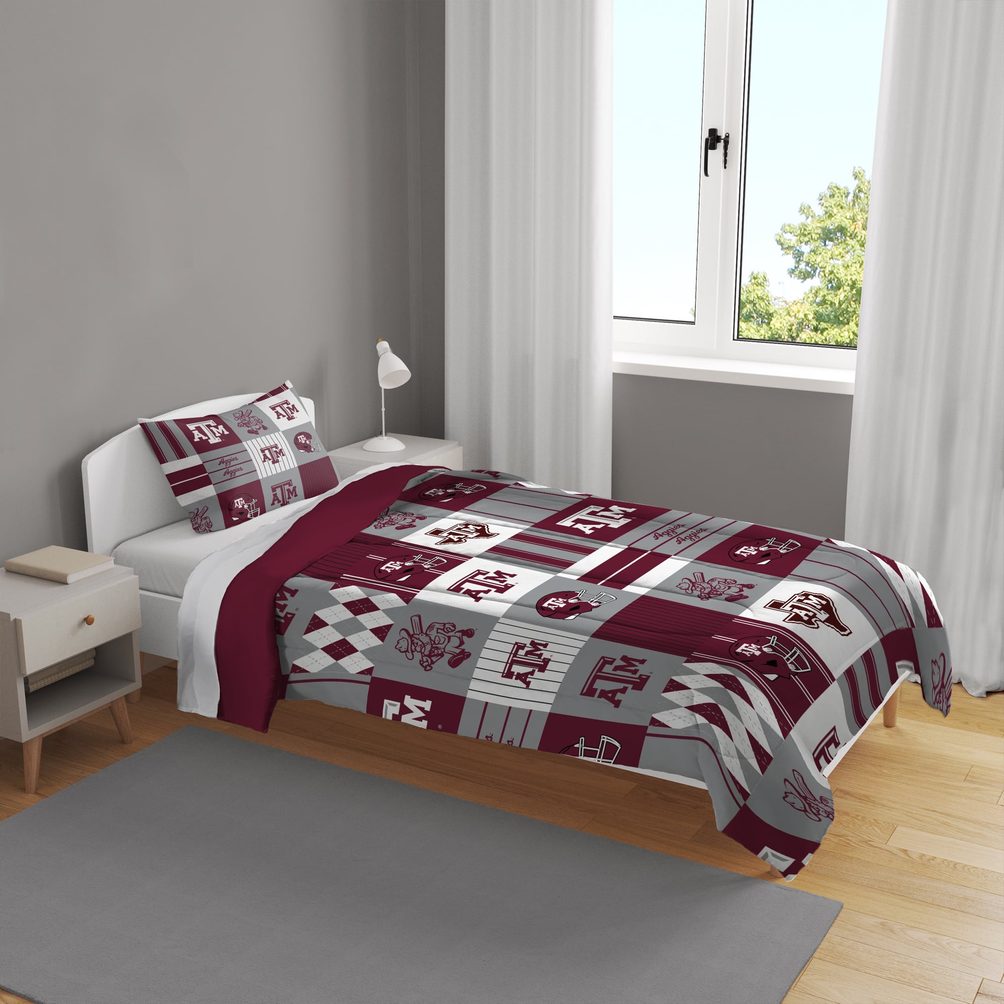 Pegasus Texas A&M Aggies Patchwork Plaid Two-Piece Twin/Twin XL Bed in a Bag Set