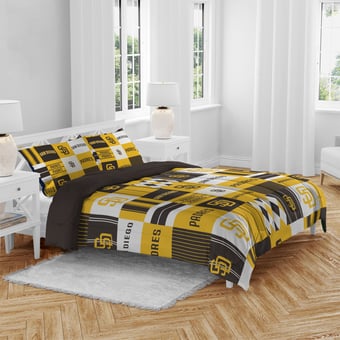 Pegasus San Diego Padres Patchwork Plaid Three-Piece Full/Queen Bed in a Bag Set