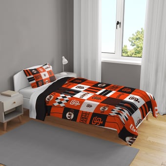 Pegasus San Francisco Giants Patchwork Plaid Three-Piece Full/Queen Bed in a Bag Set