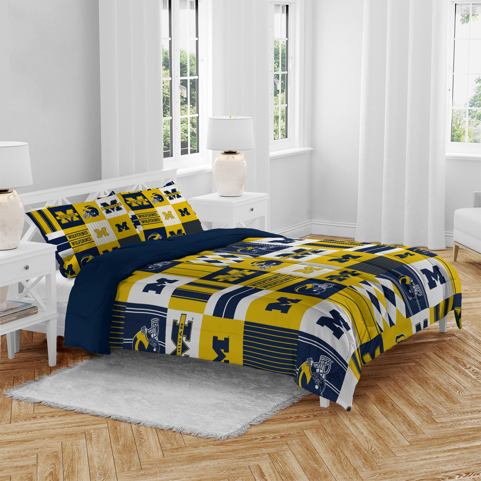 Pegasus Michigan Wolverines Patchwork Plaid Three-Piece Full/Queen Bed in a Bag Set