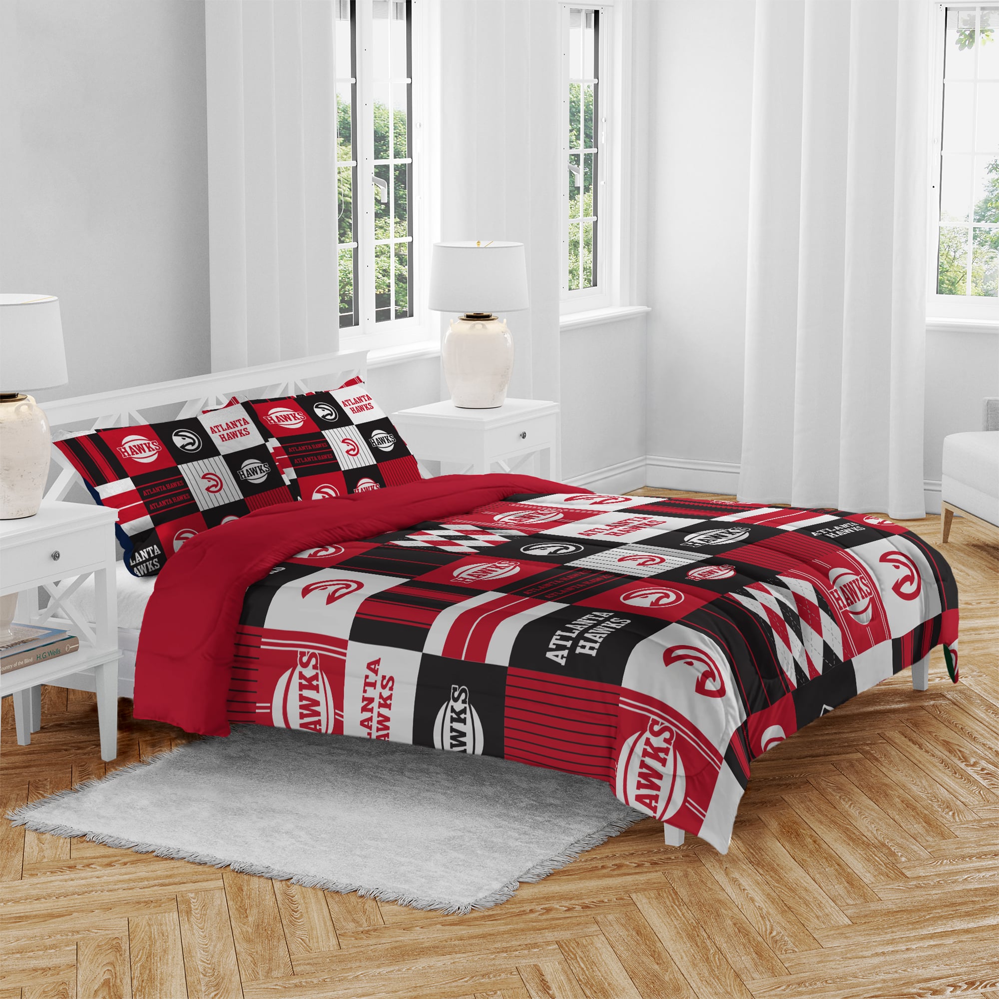 Pegasus Atlanta Hawks Patchwork Plaid Three-Piece Full/Queen Bed in a Bag Set