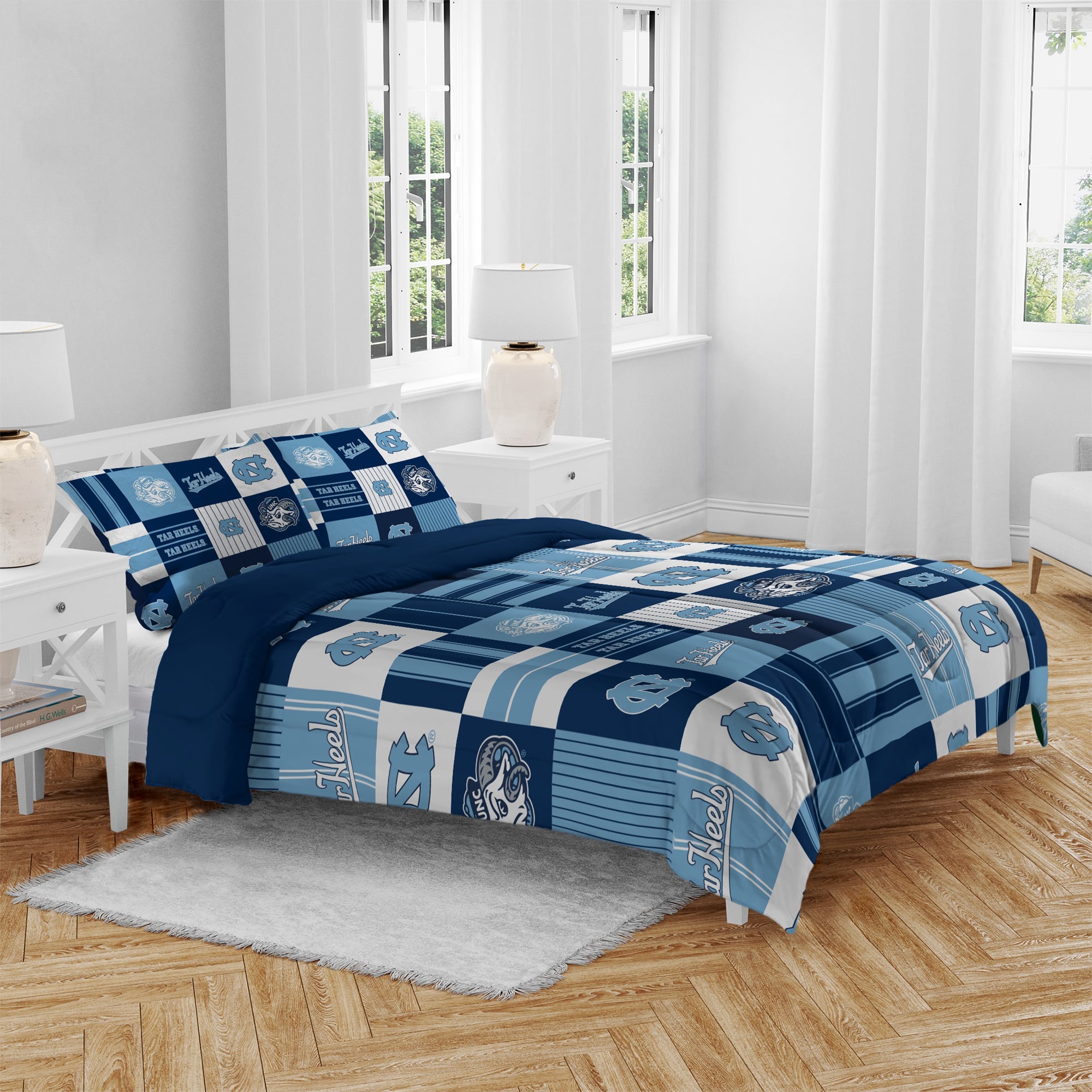 Pegasus North Carolina Tar Heels Patchwork Plaid Three-Piece Full/Queen Bed in a Bag Set