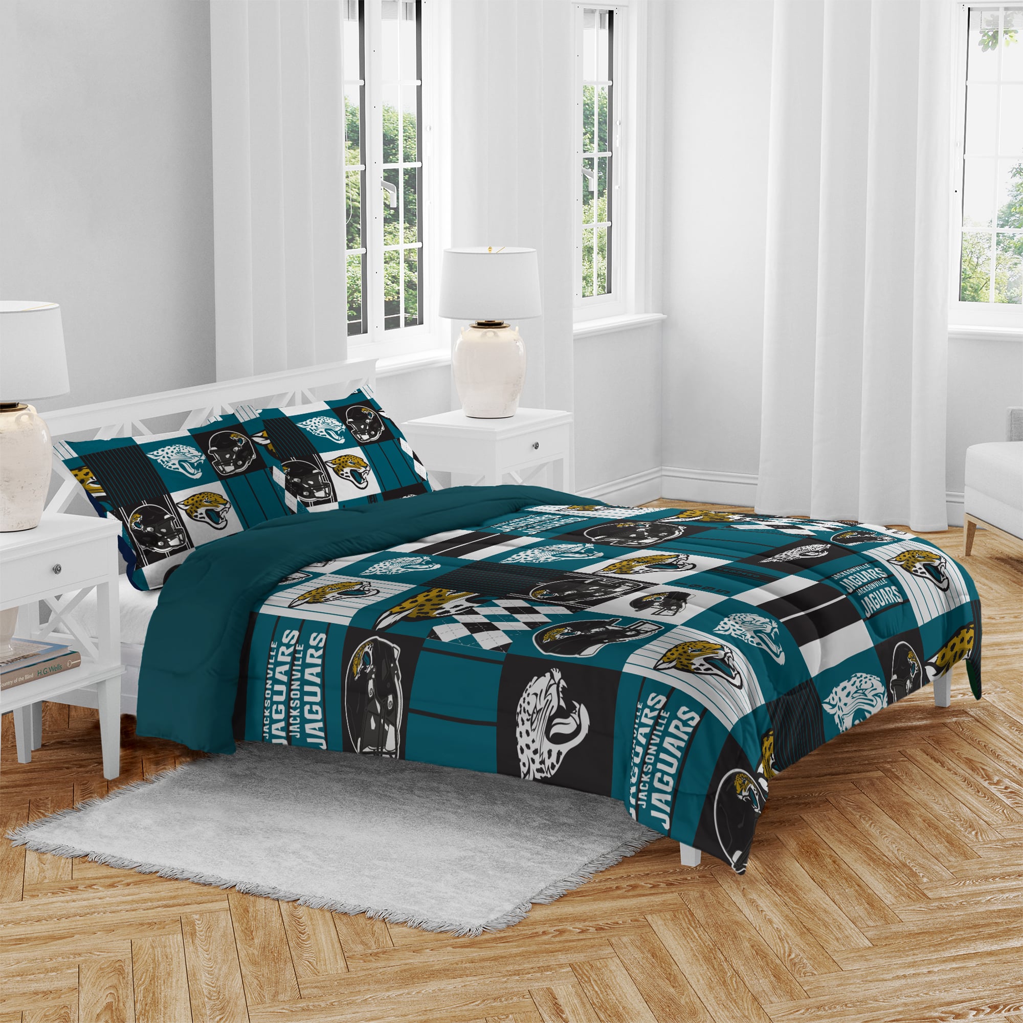 Pegasus Jacksonville Jaguars Patchwork Plaid Three-Piece Full/Queen Bed in a Bag Set