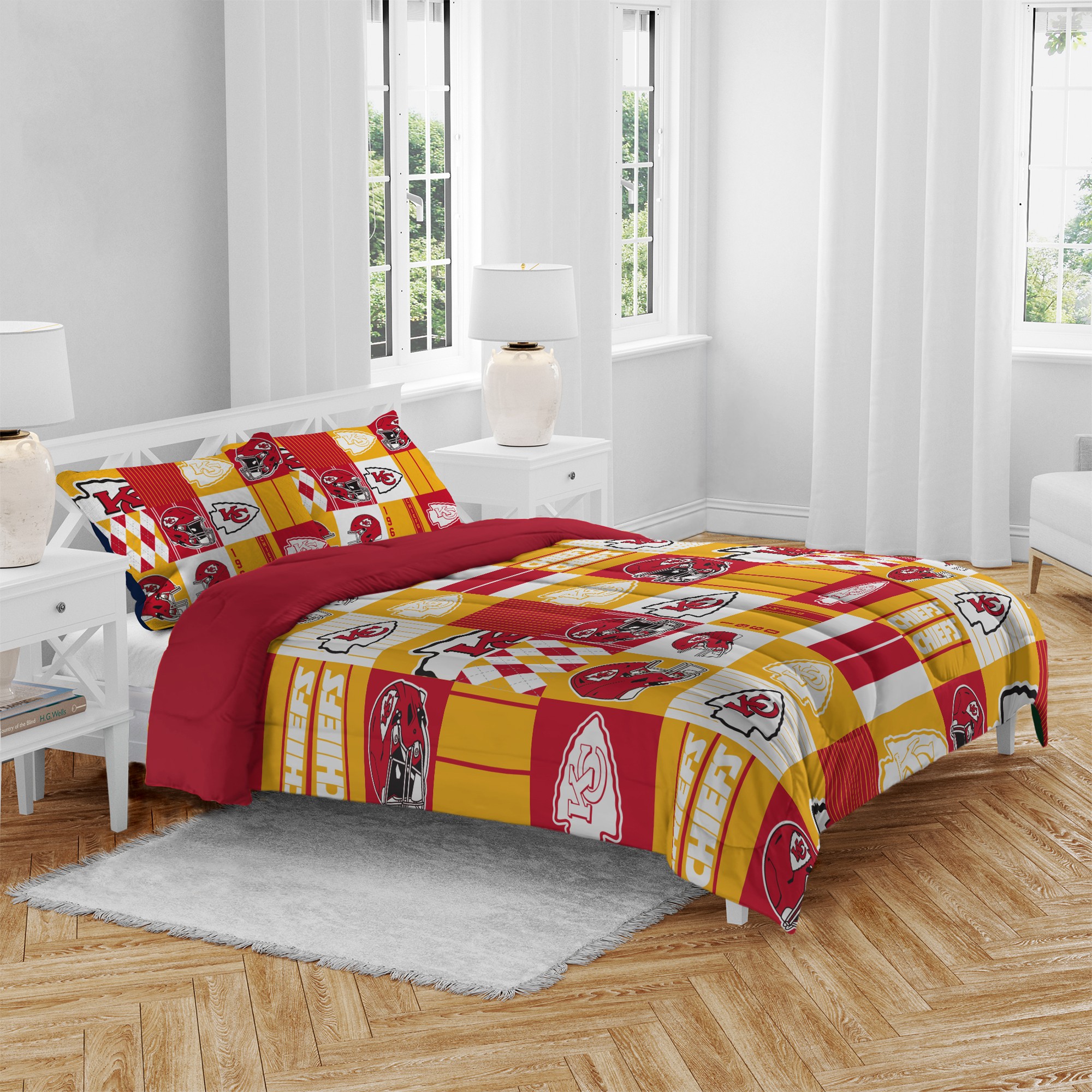 Pegasus Kansas City Chiefs Patchwork Plaid Three-Piece Full/Queen Bed in a Bag Set