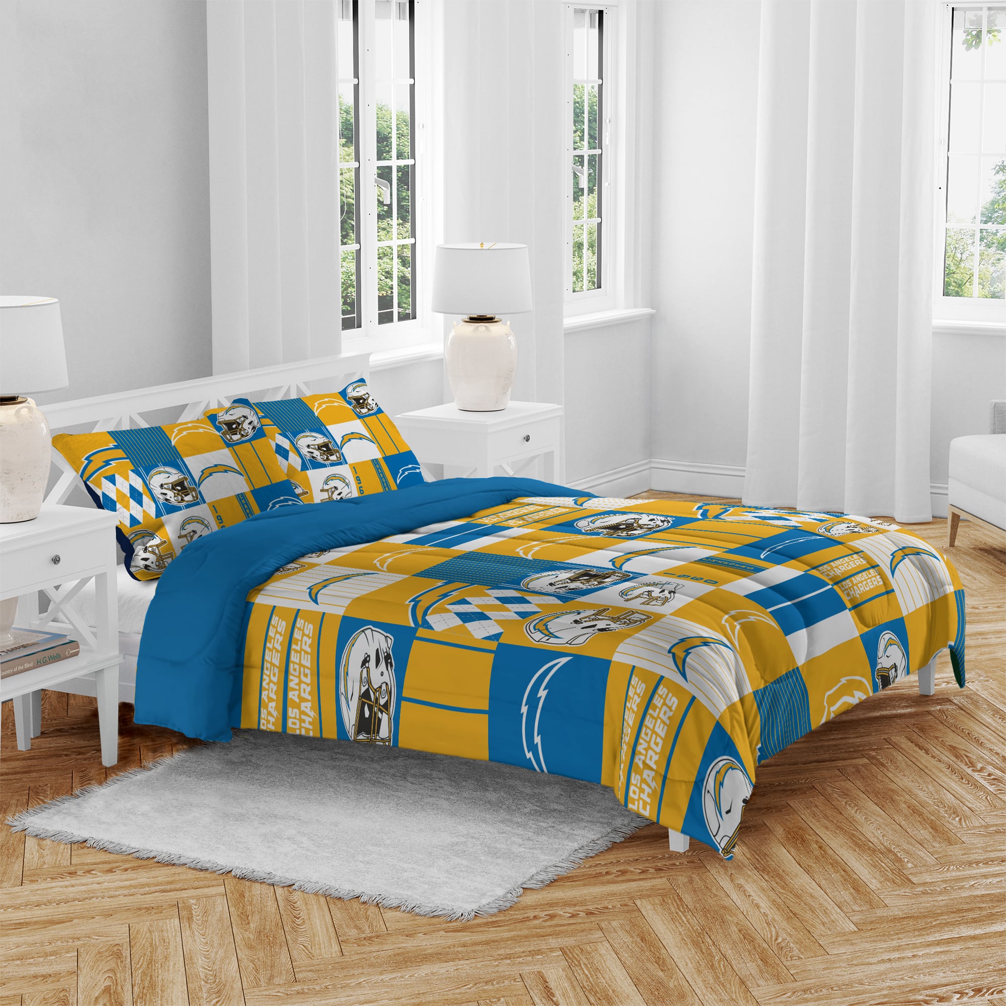 Pegasus Los Angeles Chargers Patchwork Plaid Three-Piece Full/Queen Bed in a Bag Set