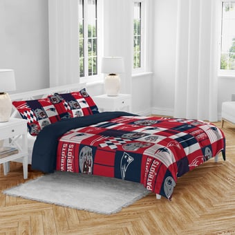 Pegasus New England Patriots Patchwork Plaid Three-Piece Full/Queen Bed in a Bag Set