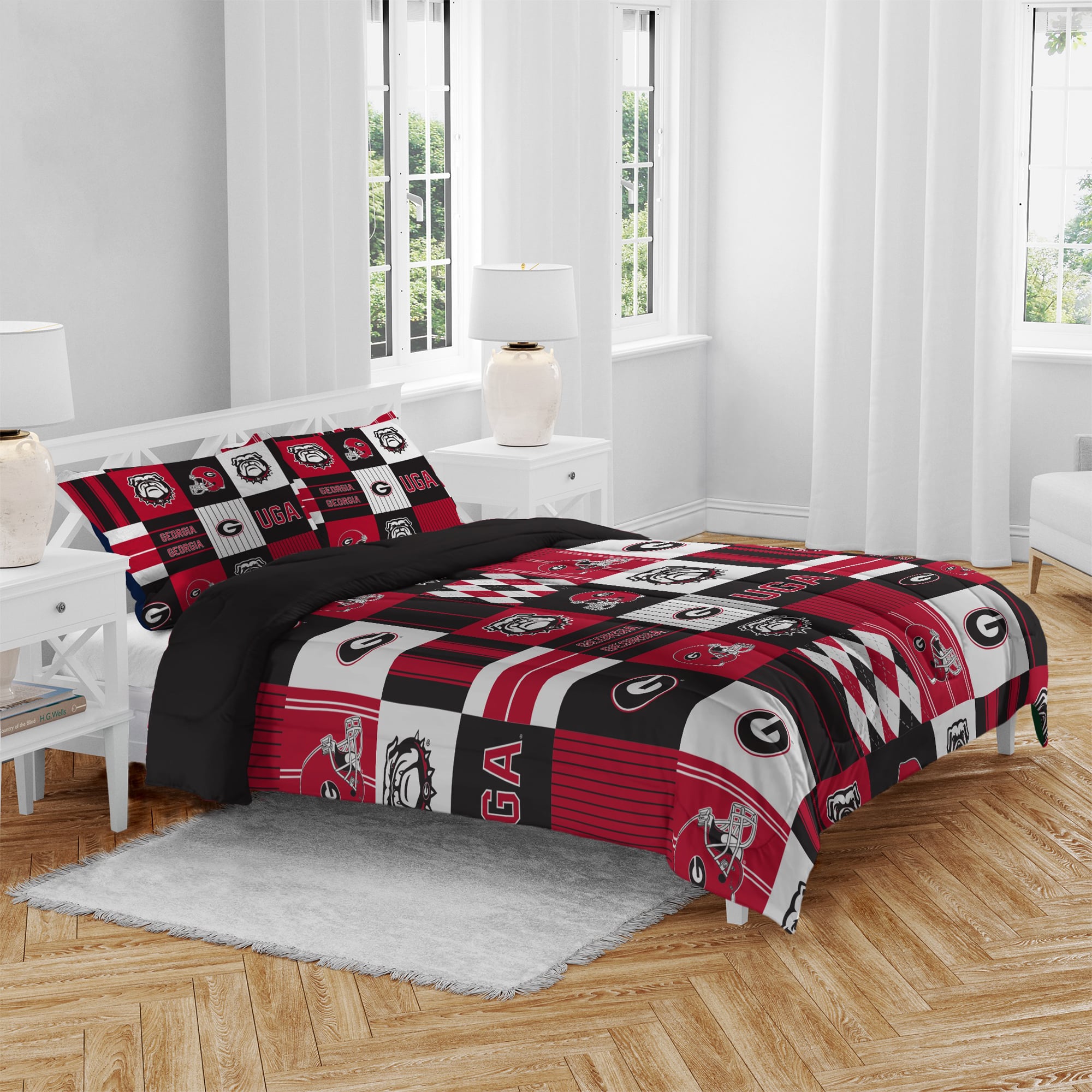 Pegasus Georgia Bulldogs Patchwork Plaid Three-Piece Full/Queen Bed in a Bag Set