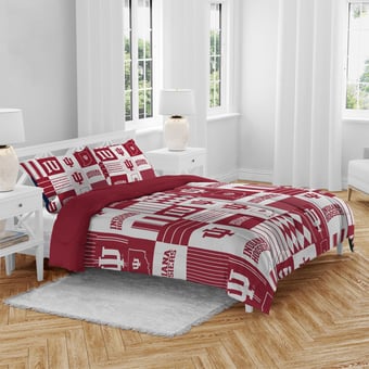 Pegasus Indiana Hoosiers Patchwork Plaid Three-Piece Full/Queen Bed in a Bag Set