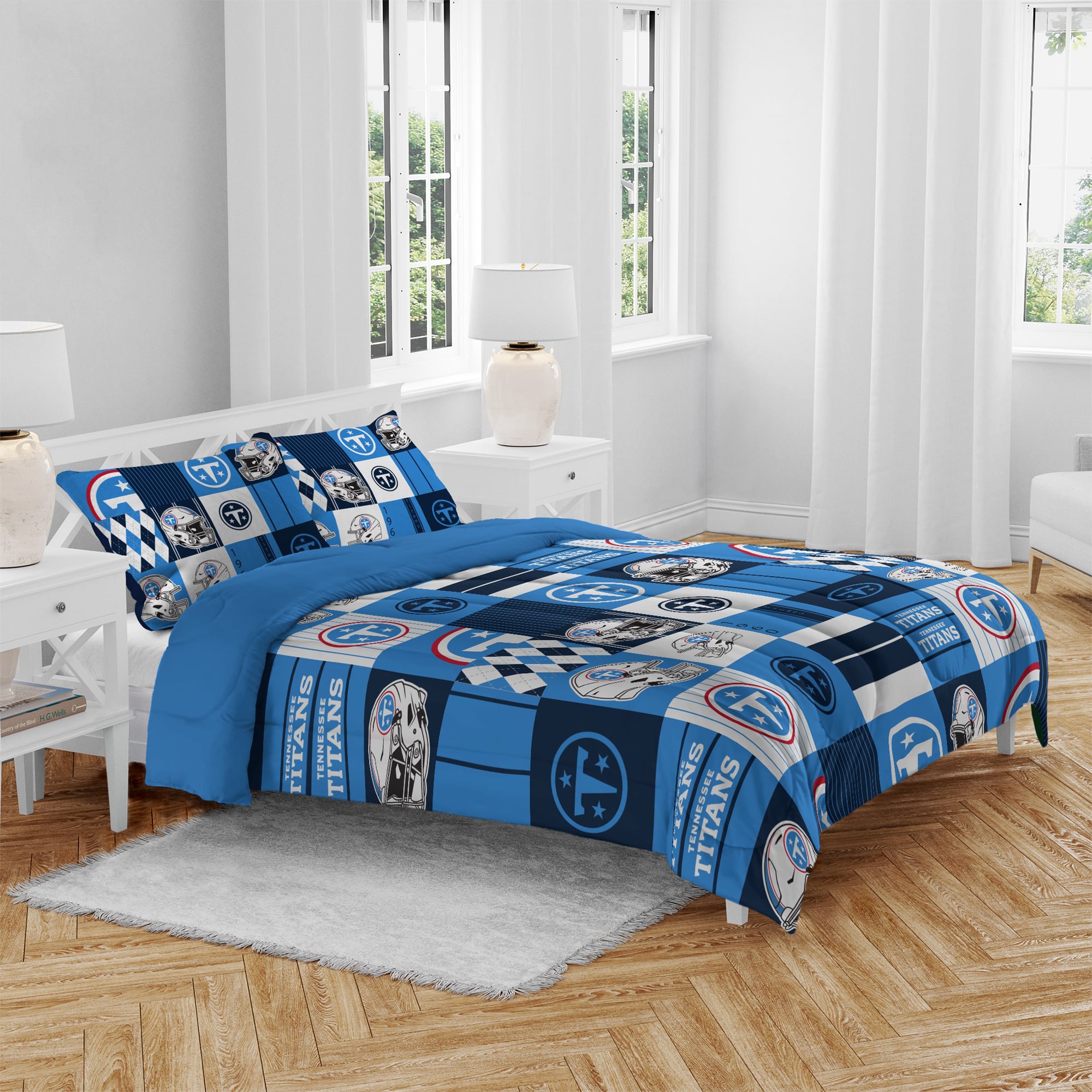 Pegasus Tennessee Titans Patchwork Plaid Three-Piece Full/Queen Bed in a Bag Set