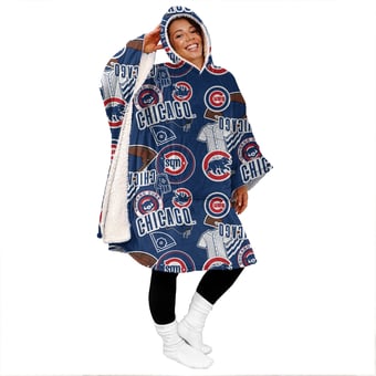 "Pegasus Chicago Cubs Mashup 50"" x 70"" Bloncho Sherpa Fan Cape"