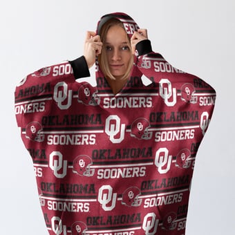 Pegasus Oklahoma Sooners Wave Ultra Soft Fan Cape