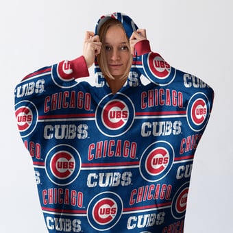Pegasus Chicago Cubs Wave Ultra Soft Fan Cape