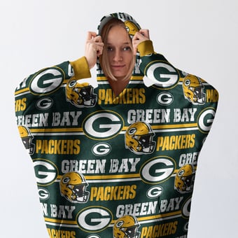 Pegasus Green Bay Packers Wave Ultra Soft Fan Cape