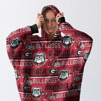 Pegasus Georgia Bulldogs Wave Ultra Soft Fan Cape