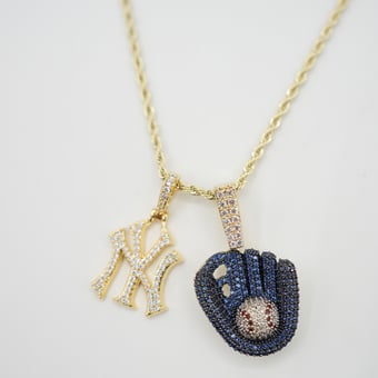 "GLD New York Yankees 18K Micro Pendant & Iced Baseball Mitt on 18"" Rope Chain"