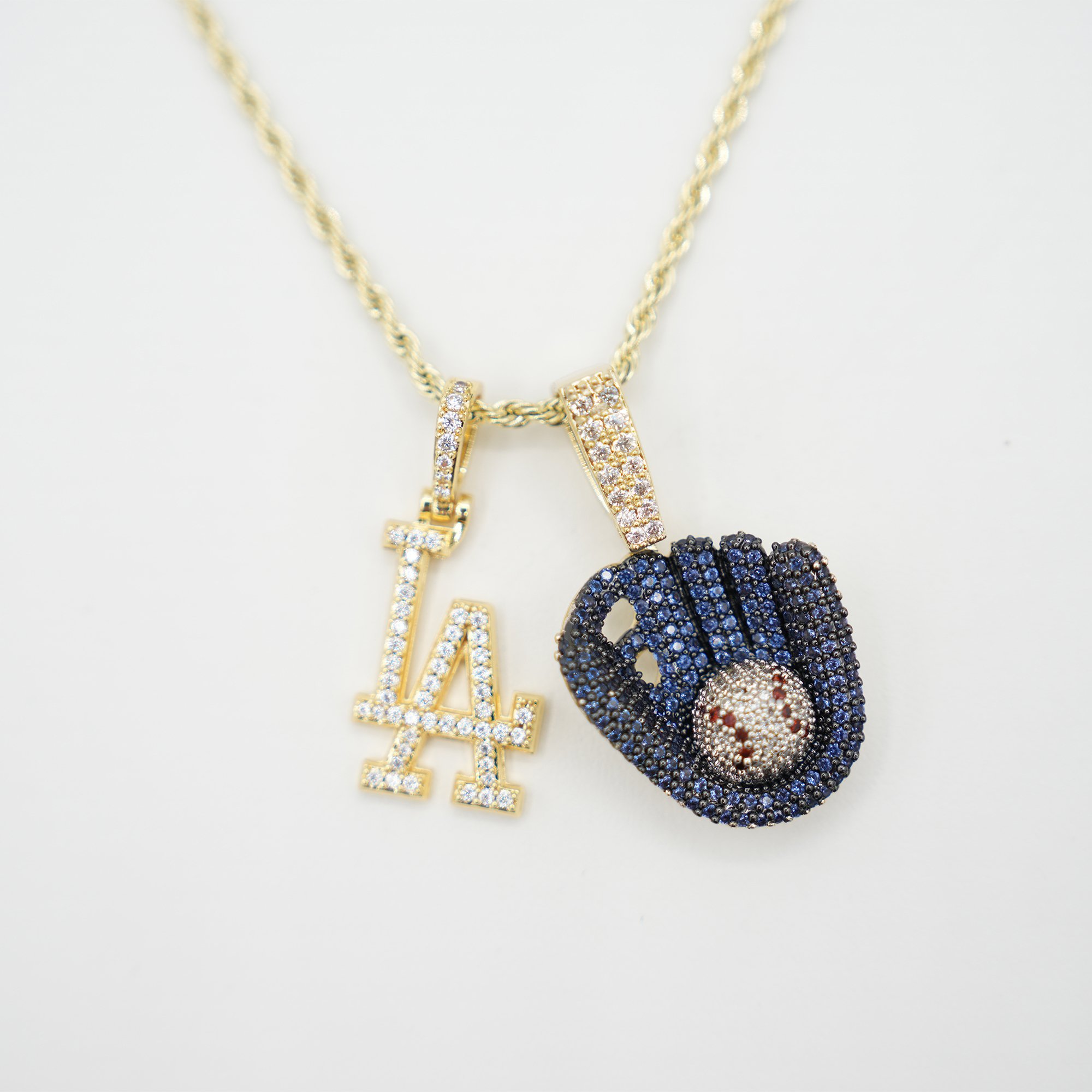 GLD Los Angeles Dodgers 18K Micro Pendant & Iced Baseball Mitt on 18" Rope Chain