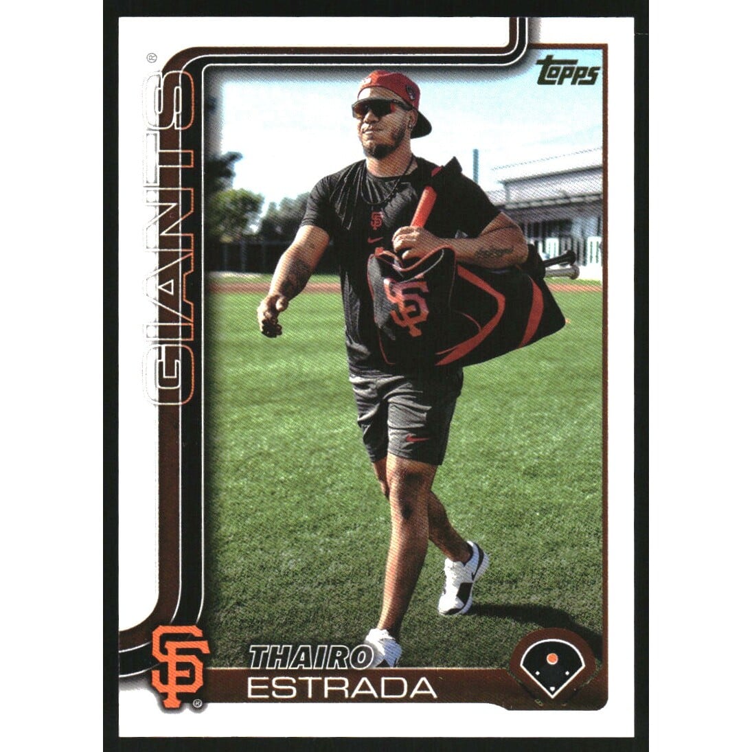 2025 Topps Golden Mirror Image Variations #2 Thairo Estrada. rookie card picture