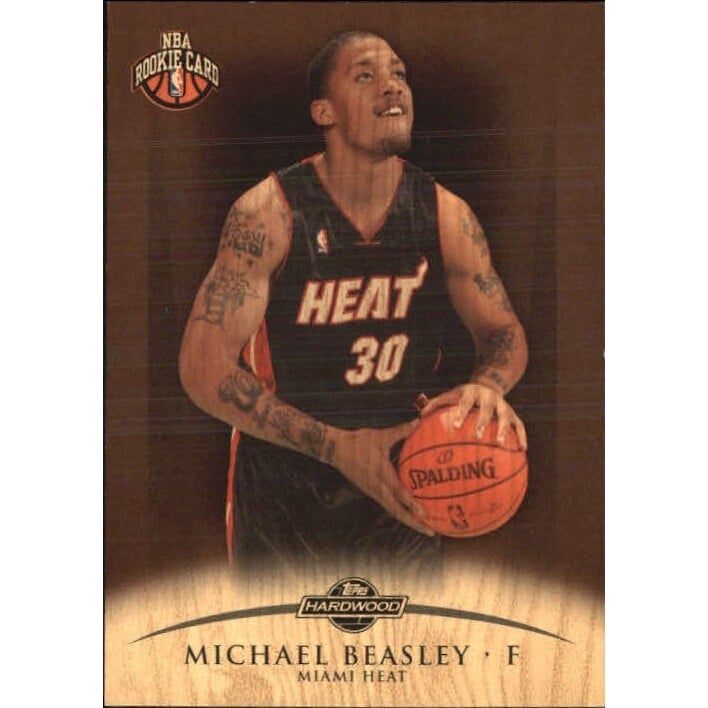 2008-09 Topps Hardwood Mahogany #102 Michael Beasley Shooting. rookie card picture