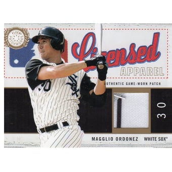 2003 Fleer Patchworks Licensed Apparel Patch #MO Magglio Ordonez