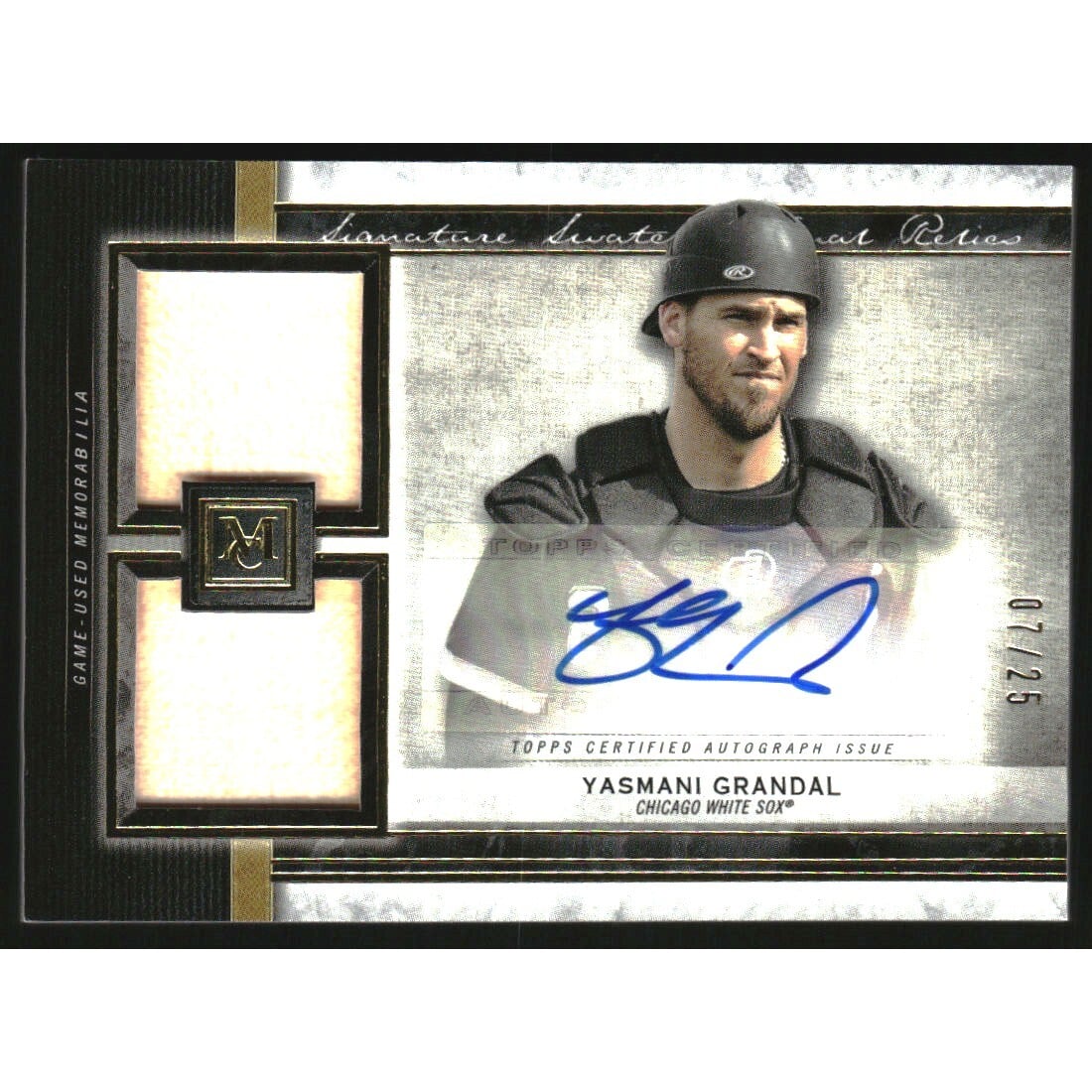 2020 Topps Museum Collection Signature Swatches Dual Relic Autographs Gold #SSDAYGR Yasmani Grandal. rookie card picture