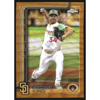 2025 Topps Chrome Gold Wave Refractors #35 Michael King