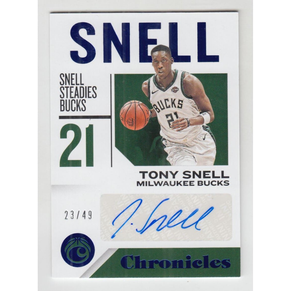 2018-19 Panini Chronicles Signatures Blue #45 Tony Snell. rookie card picture