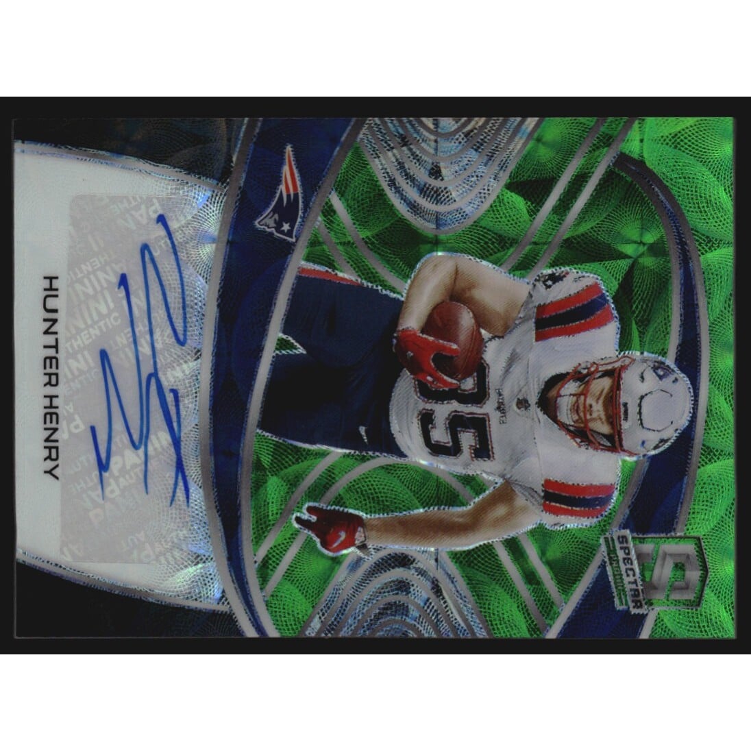 2021 Panini Spectra Signatures Neon Green #43 Hunter Henry/25. rookie card picture