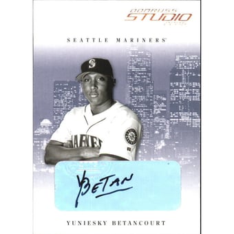 2005 Studio Autographs #191 Yuniesky Betancourt