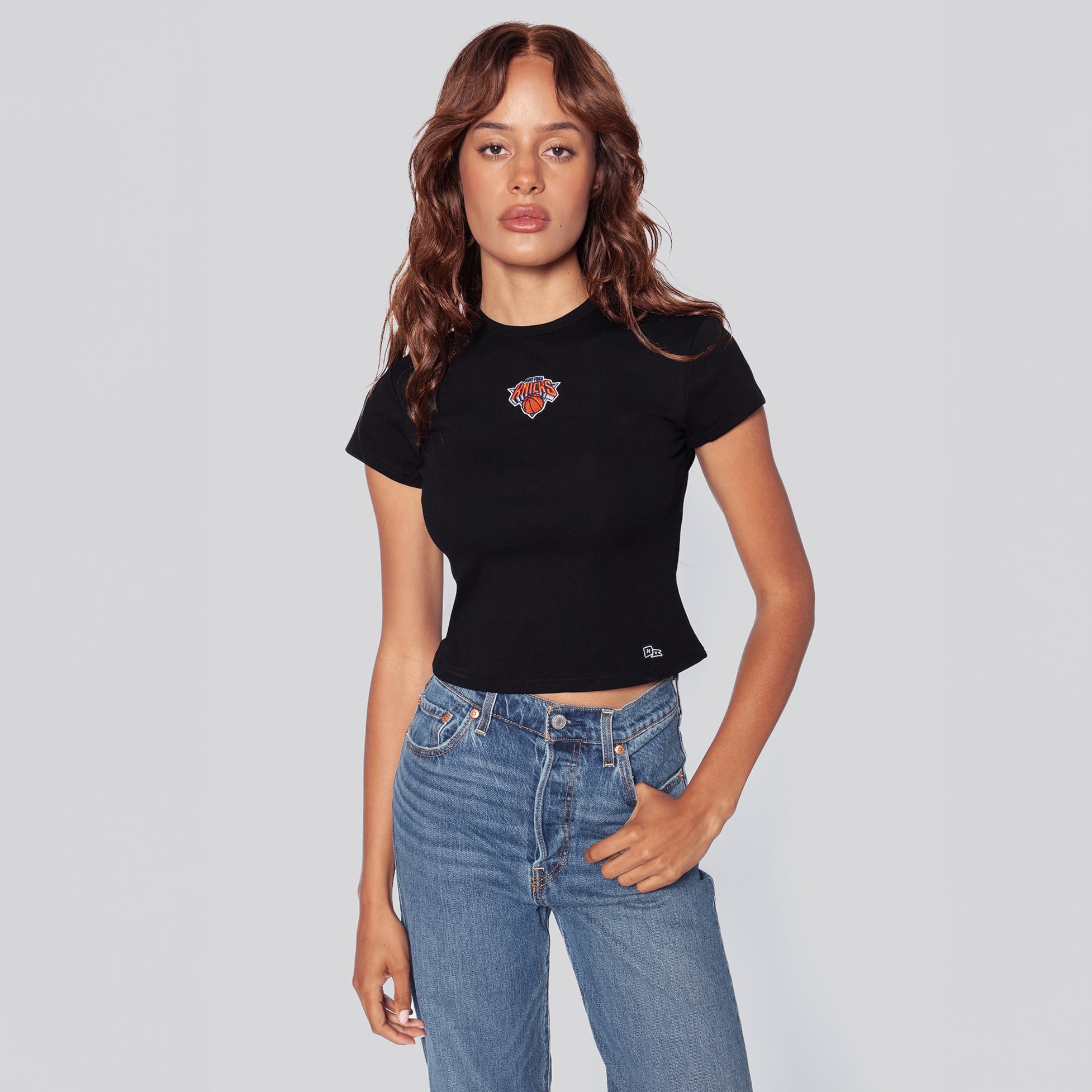 Women's Hype and Vice  Black New York Knicks Small Logo Cropped Baby T-Shirt