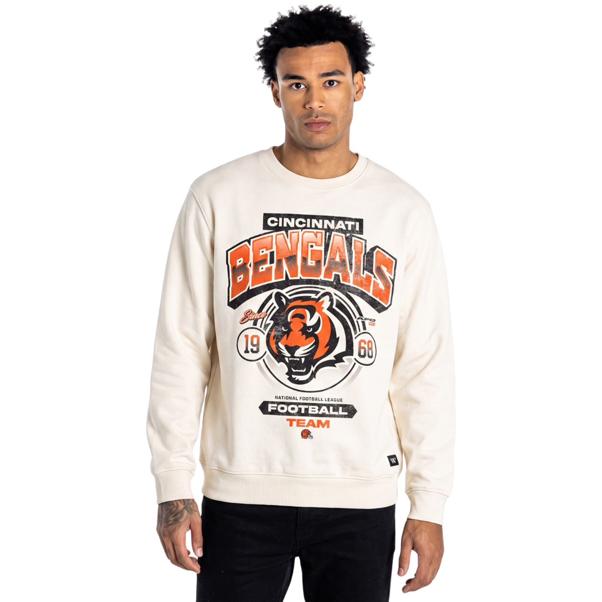 The Wild Collective Men's and Women's Cream Cincinnati Bengals Graphic Sweatshirt - Cream