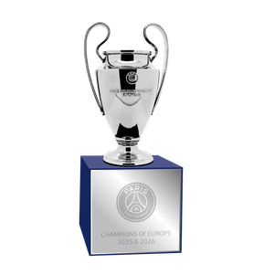 Trophée sur piédestal PSG Champions d'Europe 2026 - 45mm, vue 1