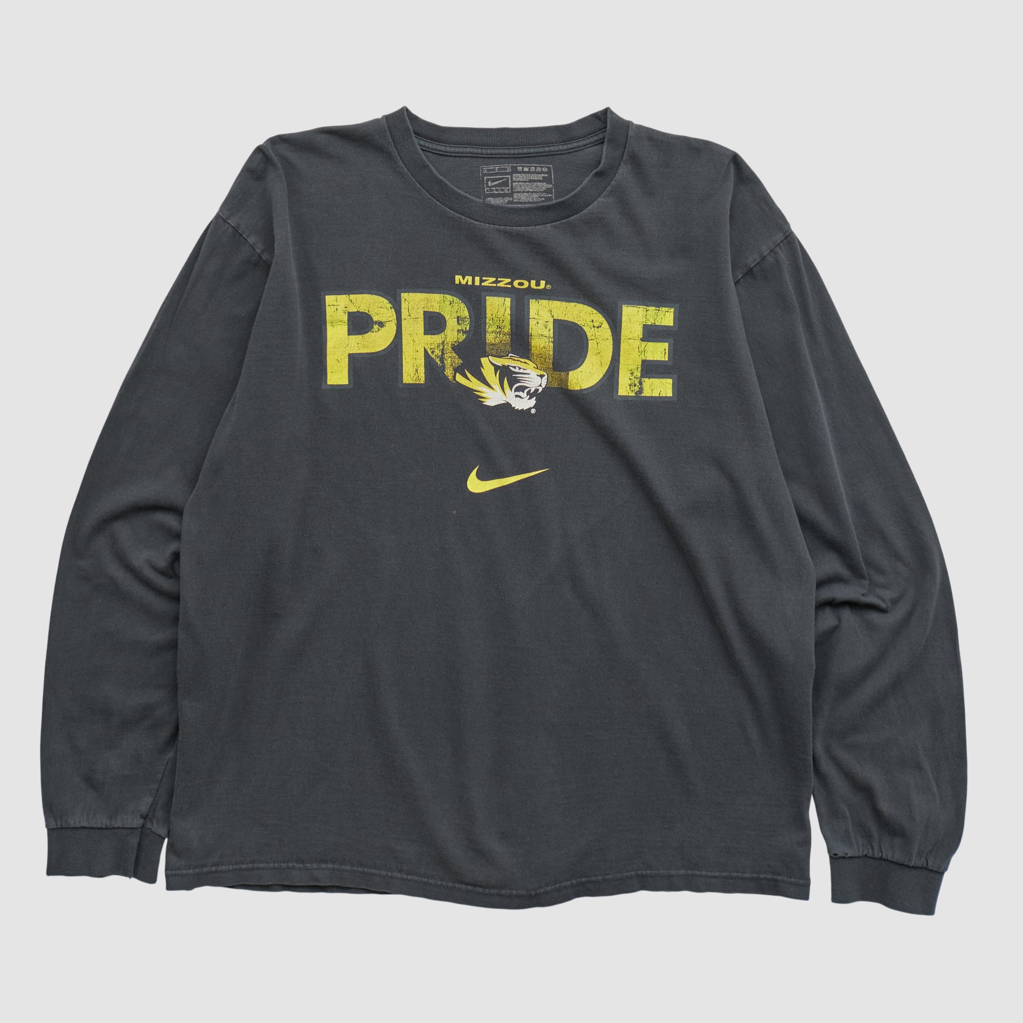 Missouri Tigers Nike 2010s Long Sleeve T-shirt - Black - L by Fanatics Real Vintage