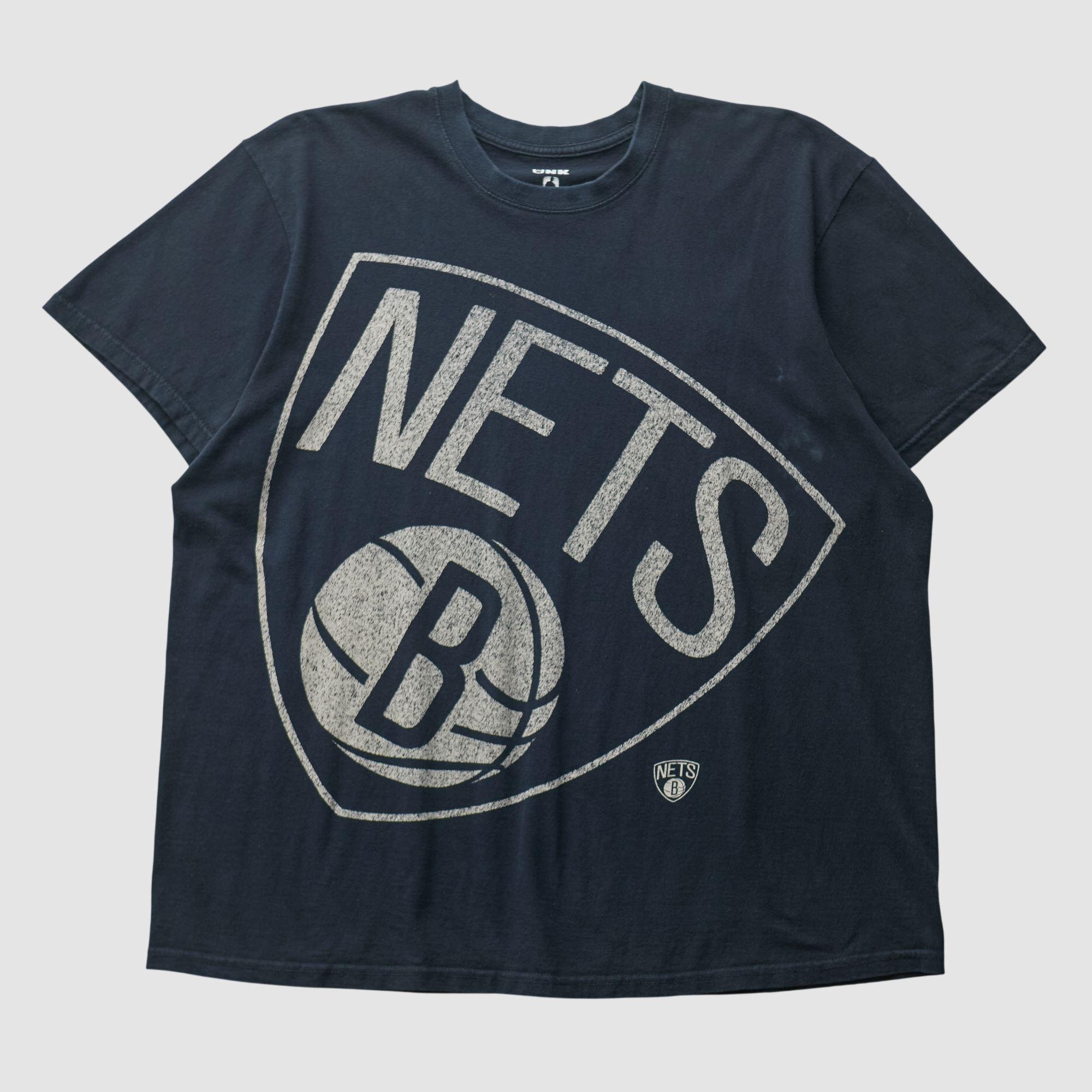 Brooklyn Nets UNK 2010s T-shirt – Black – 2XL by Fanatics Real Vintage Brooklyn Nets UNK 2010s T-shirt – Black – 2XL by Fanatics Real Vintage