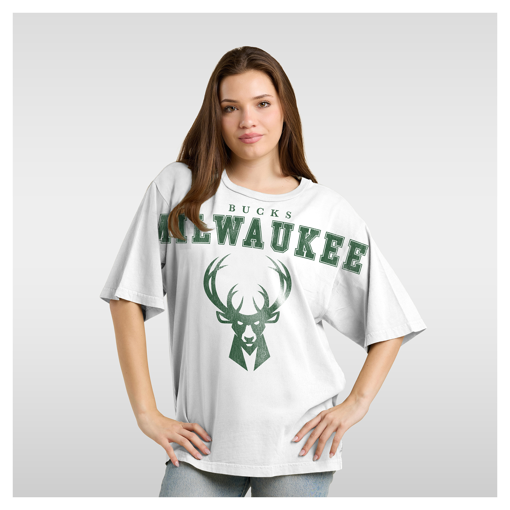 Women's Fanatics  White Milwaukee Bucks Spirit Relaxed Jersey T-Shirt