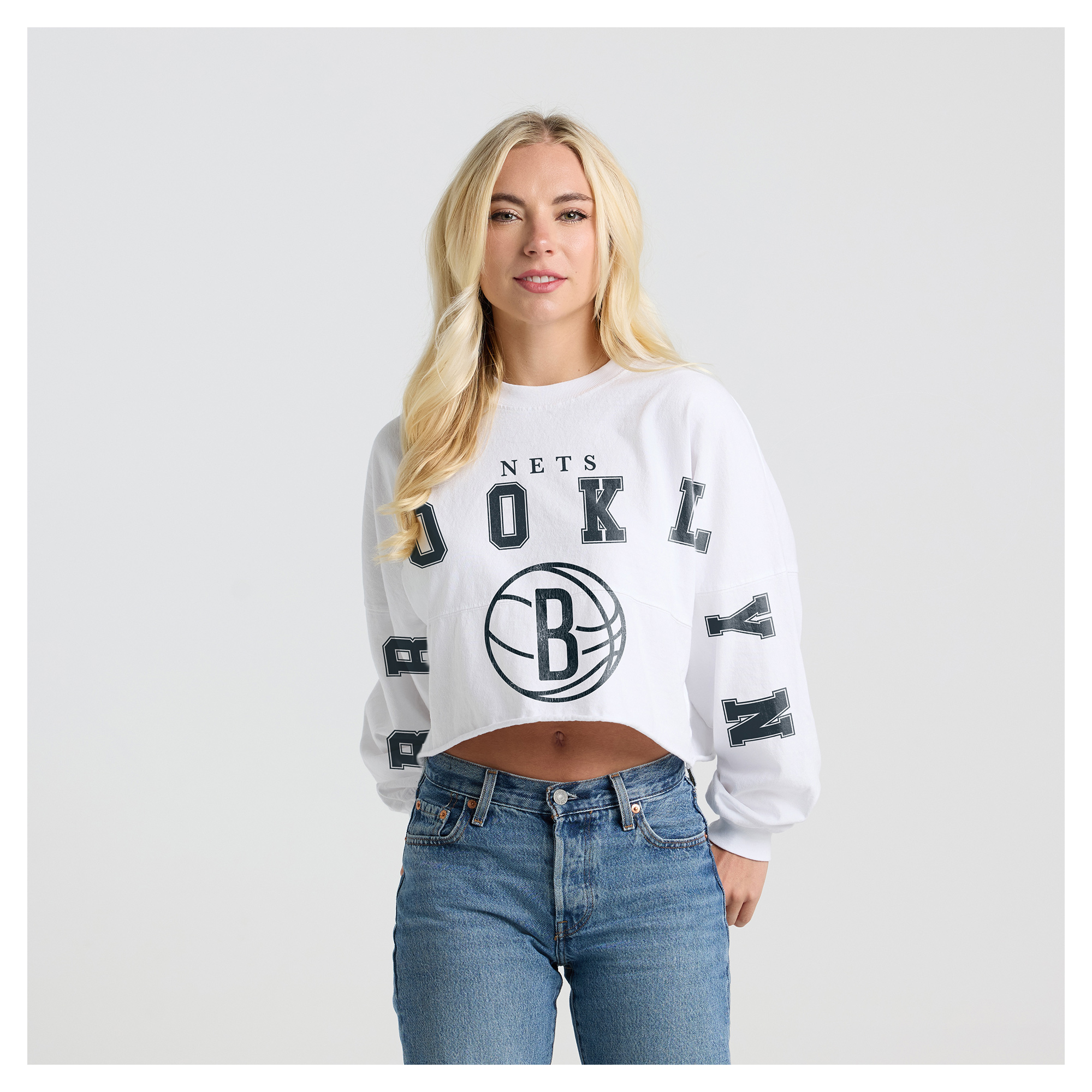 Women's Fanatics White Brooklyn Nets Spirit Jersey Cropped Long Sleeve T-Shirt