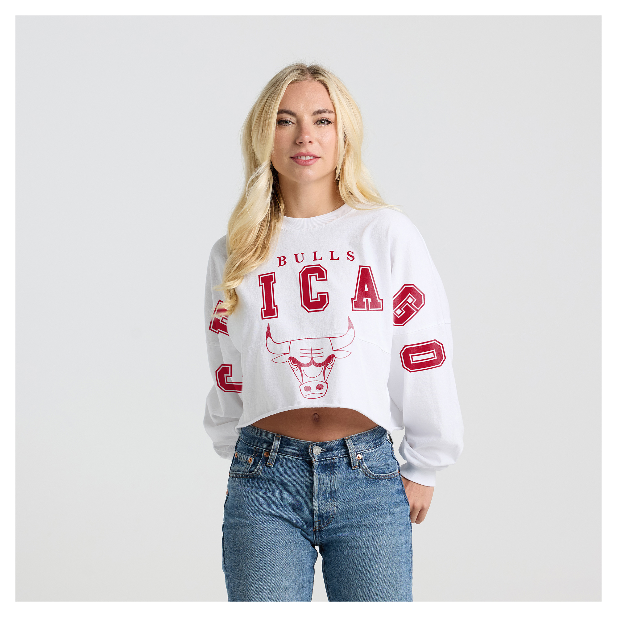 Women's Fanatics White Chicago Bulls Spirit Jersey Cropped Long Sleeve T-Shirt
